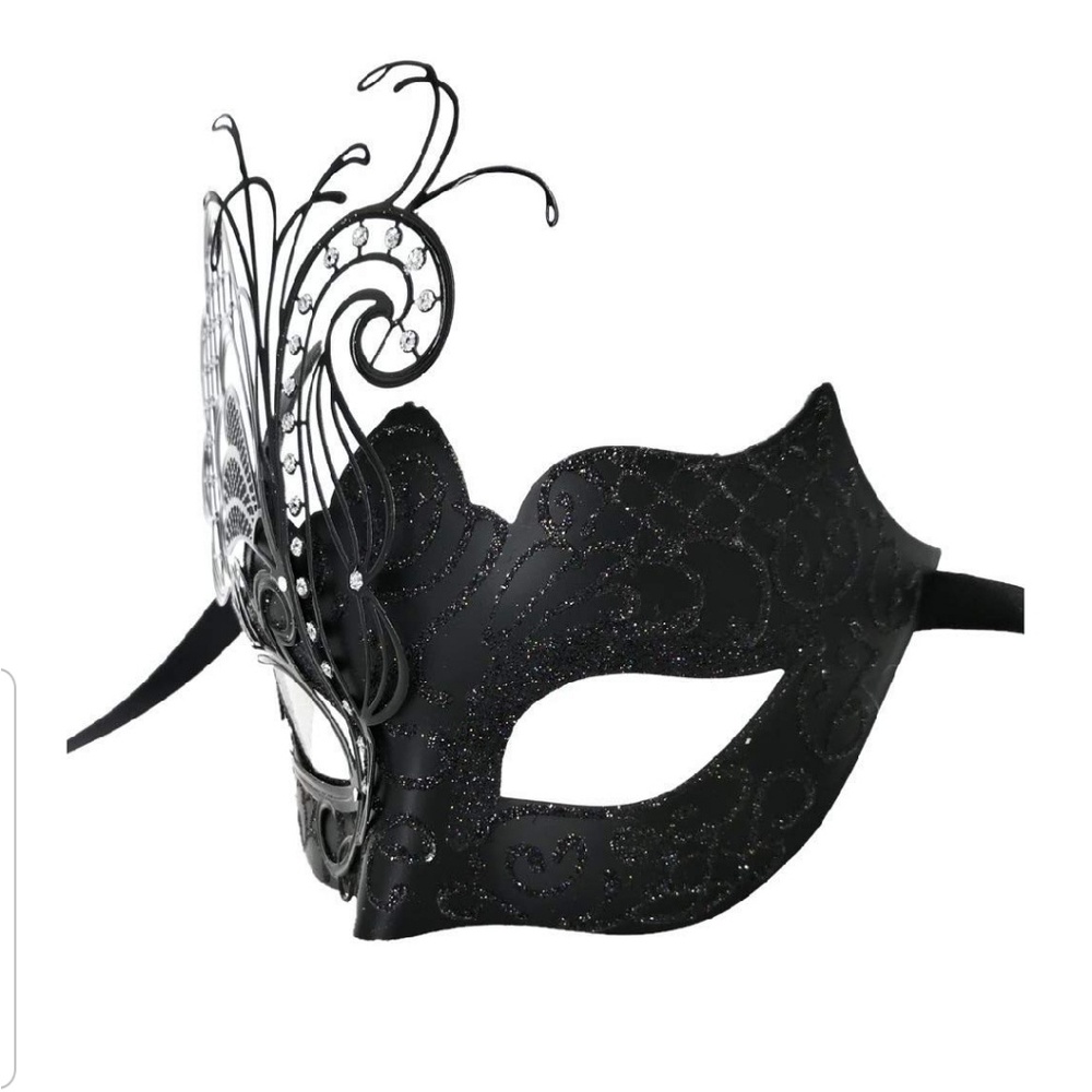 Masquerade Mask - Picture 2 of 5